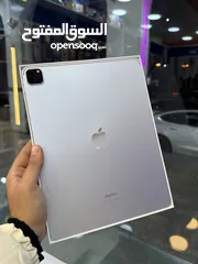  1 Ipad pro 12.9 M2 6th generation شبه جديد