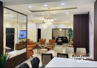  1 شقة بموقع مميز للبيع قبل دوار الفواكة بجانب مطعم ابوكريم