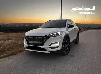  1 Hyundai tucsson 2019