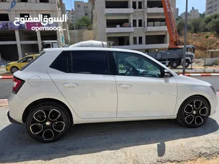  5 سكودا فابيا 2017 للبيع