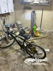  2 بسكليت امريكي للبيع حالة ممتاز استعمال قليل جنط 24