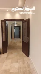  22 شقة مساحة 220م مميزة جداً للبيع طابقية كل طابق شقة / اسكان المهندسين مقابل منطقة حي الصحابة