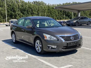  2 Nissan Altima (2015)