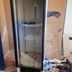  8 مجلى ستيلس ثقيل صناعي  ثلاجة بحاجه الى مروحة  طاوله ستيلس  غاز عين وحدة كانون كبير طول مترين عرض 40س