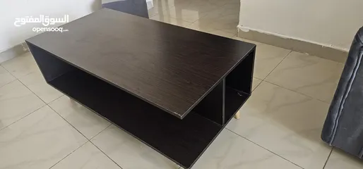  1 طاولة وسط مستعملة