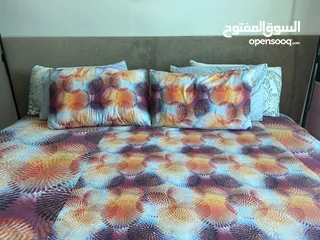  3 USA hotel bed mattress and head board