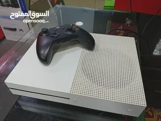  4 اكس بوكس ون إس  X BOX ONE S