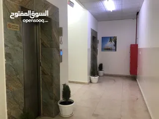  17 شقة 55 للإيجار للعـــوائل ف الخوض مع WIFI مجااااني من غرفتين وصالة