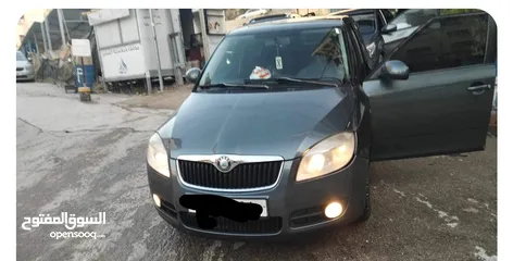 2 سكودا فابيا 2014 بنزين