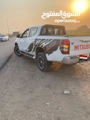  2 مسيوبشي L200خليجي بيك اب