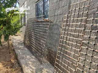  3 شبك حمايه+ رفوف
