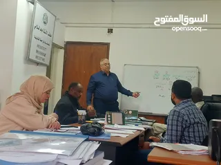  1 دبلومة اعداد محاسب مالي معتمد في جنزور