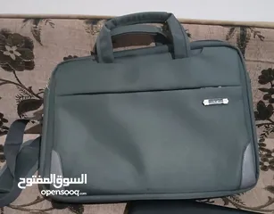  4 لابتوب ديل core i7 الجيل الرابع الجهاز شغال والفحص الجهاز بده بطارية بس بشتغل والشان عليه .