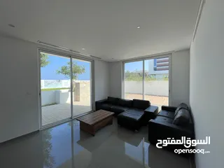  8 5 + 1 BR Amazing Large Villa in Al Mouj