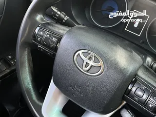  26 تويوتا هايلوكس 2017 محدث بالكامل 2023 فل الفل مميز جدا للبيع بسعر مغري كاش او اقساط