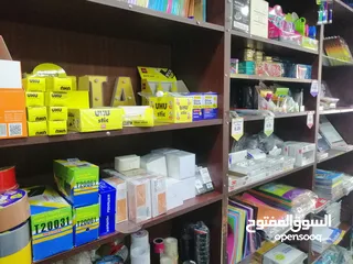  6 مكتبة للبيع قرطاسية والعاب وتوجيهي تعمل بشكل جيد شارع حيوي قائمة ولها سمعتها بالمنطقة ولها زبونها