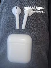  3 سماعات airpods 2 بحالة ممتازه