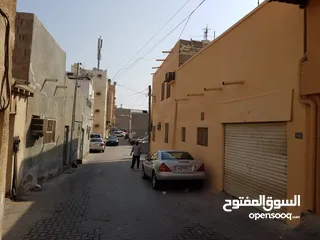  2 بيت للبيع في المحرق ( فريق الحيّاك )