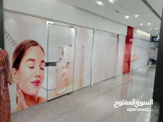  1 محل تجاري للايجار 55 متر واجهه زجاجيه _ 12 متر في  ارسال سيتي مول ط 4