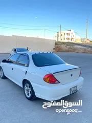  5 كيا سبيكترا 2001