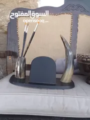  28 تحف وانتيكات ونحاسيات