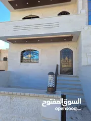  2 شقه ارضيه اقساط بالقرب من كنيسة الامار يوسف