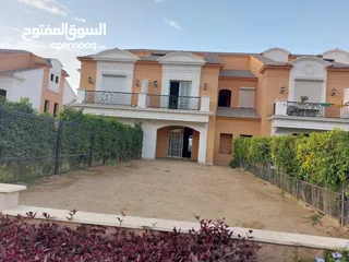 6 FOR SALE TOWNHOUSE VILLA IN LAYAN