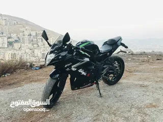  1 مطور كوساكي نينجا 250 سي سي. موديل 2017