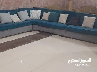  1   كونر حرف ال امركي خشب سويد بحال الوكاله