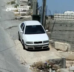  4 سكودا اوكتافيا 2004