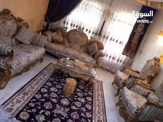  3 طقم كنب مصري بحاله جيده مع الطاولات