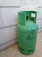  1 جرتين غاز موجود فيها غاز