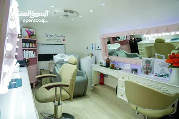  2 مقطورة صالون نسائي متحرك/ Ladies Salon Mobile Truck