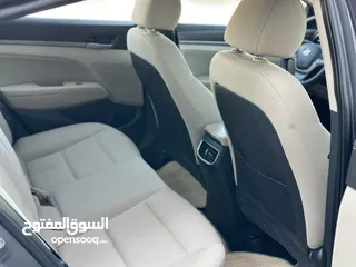  21 Hyundai Elantra 2017 oman car 118000 km only