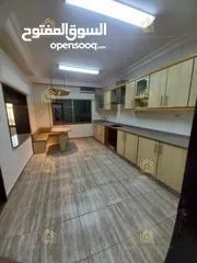  23 روف مميز - دير غبار - 3نوم 1ماستر - 200م - ترس بإطلالــــه بانوراما