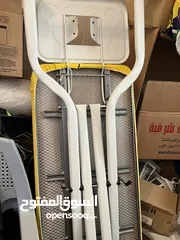  5 ماكنه خياطه سنجر مستعمله + طاولة كوي كبيره الحجم