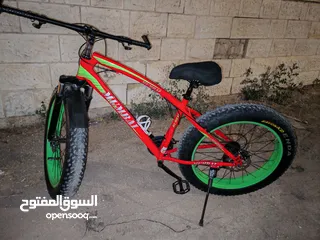  4 بسكليت عجل عريض وكاله  استعمال خفيف  بسم الله ماشاء الله