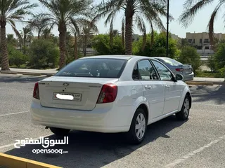  4 Chevrolet Optra LS 2011 (White)