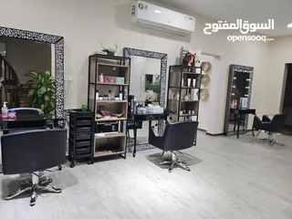  3 صالون نسائي فرصة استثمارية مميزة - للبيع مركز تجميل فاخر (صالون للسيدات) من المالك مباشرة بالشارقة