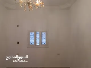  8 منزل بشهادة عقارية أبوسليم مسقوف 180 متر