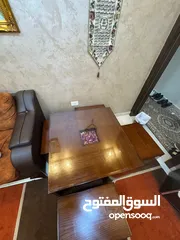  4 طربيزات مستعملات بحالة جديدة للبيع
