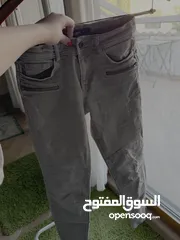  11 Distressed Skinny Jeans (olive green)