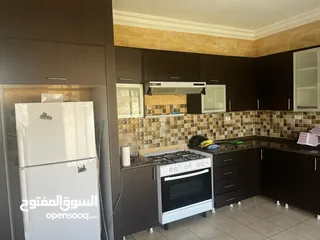 13 شقة مفروشه روف دوبلكس 3 غرف نوم مع إطلاله رائعة ربوة عبدون