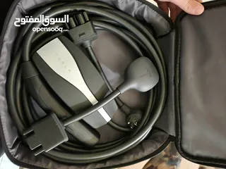  2 شاحن تسلا اصلي للبيع tesla chargers