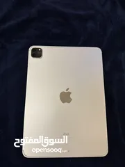  4 ايباد برو m1