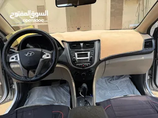  6 Hyundai accent