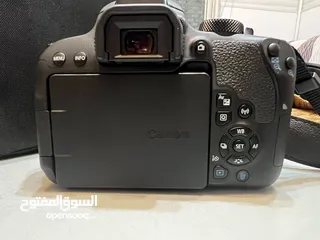  3 Canon EOS 80D