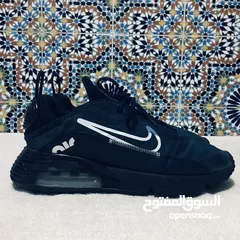  6 Nike originale taille 45 jdida