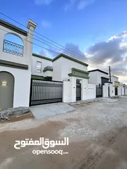  7 منازل للبيع تشطيب تام قريب موقع تبعد عن مسجد خلوه فرجان اقل من 3 كيلو