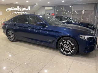  4 BMW 530e 2020